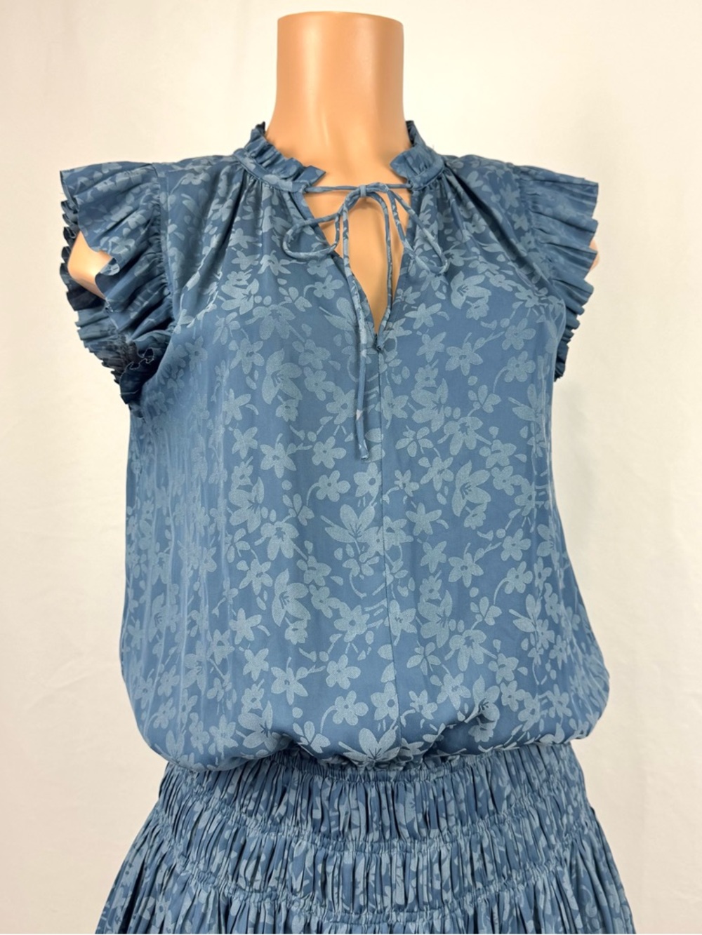 Current Air Sleeveless Pleated Smocked Tiered Dress Blue Floral XS Cottagecore - Picture 3 of 11
